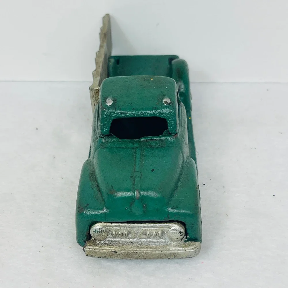 Vintage Green Cast Iron Pickup Truck Toy Stake Side Bed Collectible 6 Inch